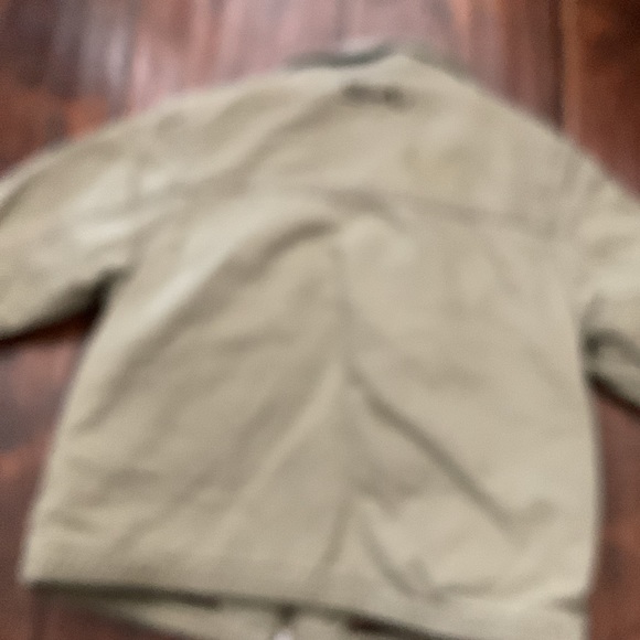 2T quilted khaki Quicksilver zip up jacket with flannel liner. Very gently used - Picture 6 of 7